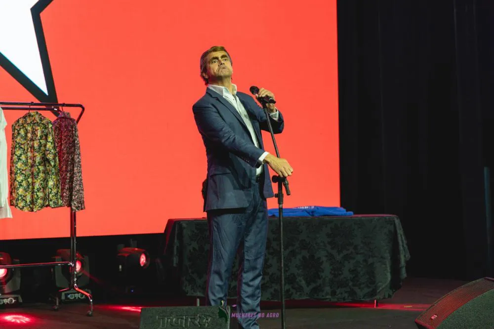 Show de humor com Carioca do P&acirc;nico