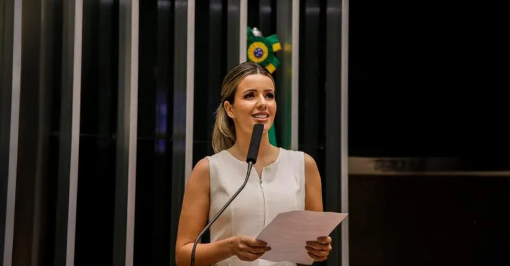 Pesquisa aponta Flavinha entre os primeiros colocados para representar o Mato Grosso como deputada federal